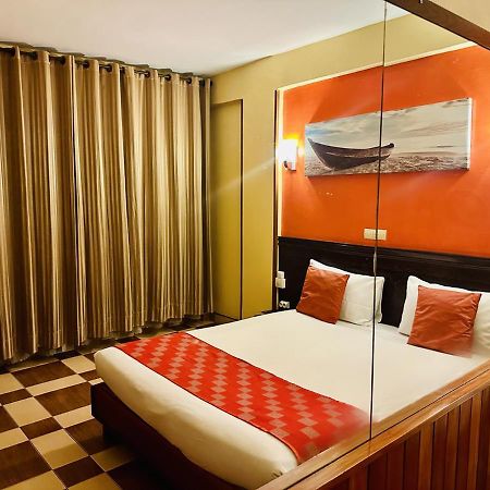 Yaahot Hotel Yaoundé Buitenkant foto