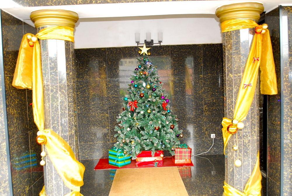Yaahot Hotel Yaoundé Buitenkant foto